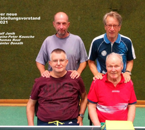 Ralf Janik - stellv. Abteilungsleiter; Heinz-Peter Kausche - Abteilungsleiter; vorn: Thomas Rost - Sportwart; Günter Donath - Jugendwart